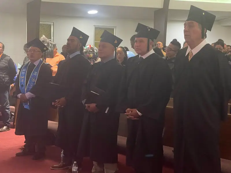 Grupo de graduados de la clase de 2023